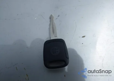 2004 Ford Explorer Sport Trac from USA, damaged, VIN 1FMDU77K04UB34863